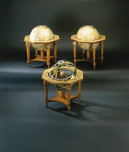 希少な18世紀の地球トリプレット、ニュルンブルク 作： Johann Georg Klinger