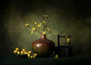 優雅な緑の静物画 作： John-Mei Zhong