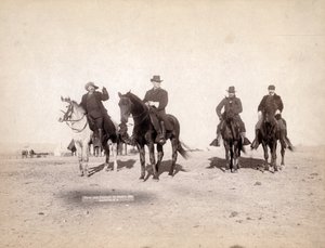 1891年に敵対的なインド人キャンプを見る 作： John C. H. Grabill