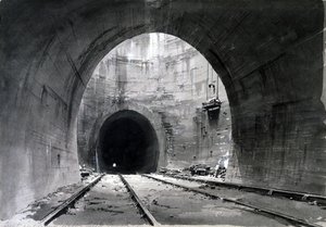 素晴らしい換気シャフト、Kilsby Tunnel、ノーサンプトンシャー、1837-38（紙にペンとインクとウォッシュ） 作： John Cooke Bourne