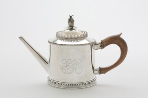 ティーポット、1790年頃（銀製 作： John David