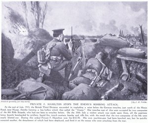 プライベートFハミルトンは、1915年7月、フーゲでの敵の爆撃を阻止することでDCMを獲得しました。