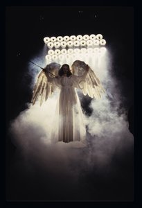 エンジェルス・イン・アメリカ』（トニー・クシュナー作 作： ジョン・ヘインズ