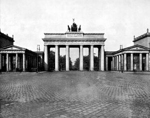 ブランデンブルク門、ベルリン、1893年。