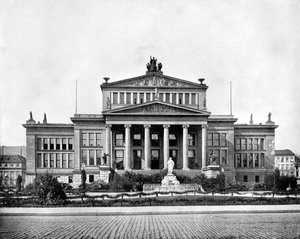 コメディシアター、シラープラッツ、ベルリン、1893年。 作： John L. Stoddard