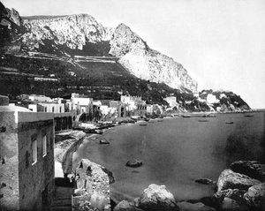 マリーナ、カプリ、イタリア、1893。 作： John L. Stoddard