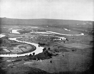 カシミアの谷、インド、1893年。 作： John L. Stoddard