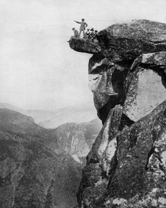 カリフォルニア州ヨセミテ渓谷、1890年頃（モノクロ写真 作： John Lawson Stoddard