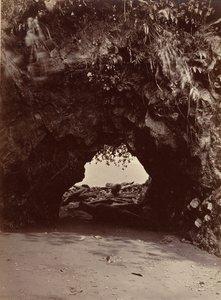 熱帯の風景、自然のアーチ、キュピカ・ベイ、1871年。 作： John Moran