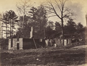 1865年4月、バージニア州ゲインズミルの遺跡（アルブメンプリントを織り紙にマウント） 作： John Reekie