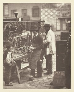 通りの鍵屋 作： John Thomson