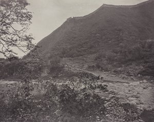 万里の長城、中国の眺めc。 1871年。 作： John Thomson