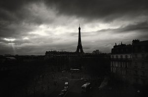 2022年、春のパリ（写真） 作： Jon Nicholson