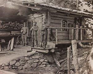 アルバム "Meine weltkriegs - Erinnerungen South-West Front (Carinthia, Italien, South Tyrol) (私の世界大戦-南西戦線の思い出（カリンシア、イタリア、トレンティーノ・アルト・アディジェ）1915/03/1931-12/11/1918 - Josef Zohles Wien ": 住宅担当者（モノクロ写真 作： Josef Zohles