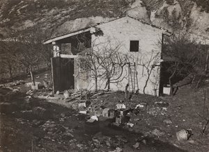 アルバム "Meine weltkriegs - Erinnerungen South-West Front (Carinthia, Italien, South Tyrol) (私の世界大戦-南西戦線の思い出（カリンシア、イタリア、トレンティーノ・アルト・アディジェ）1915年3月31日-1918年11月19日 - Josef Zohles Wien ": 家（モノクロ写真）。 作： Josef Zohles
