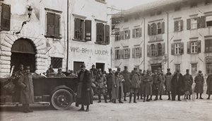アルバム "Meine weltkriegs - Erinnerungen South-West Front (Carinthia, Italien, South Tyrol) (私の世界大戦-南西戦線の記憶（カリンシア、イタリア、トレンティーノ・アルト・アディジェ）1915年3月31日-1918年11月19日 - Josef Zohles Wien ": トルメッツォの兵士たち（モノクロ写真 作： Josef Zohles