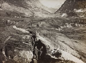 アルバム "Meine weltkriegs - Erinnerungen South-West Front (Carinthia, Italien, South Tyrol) (私の世界大戦-南西戦線の思い出（カリンシア、イタリア、トレンティーノ・アルト・アディジェ）1915/03/1931-12/11/1918 - Josef Zohles Wien ": トレンチ（モノクロ写真