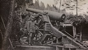アルバム "Meine weltkriegs - Erinnerungen South-West Front (Carinthia, Italien, South Tyrol) (私の世界大戦-南西戦線の記憶（カリンシア、イタリア、トレンティーノ・アルト・アディジェ）1915年3月31日-1918年11月19日 - Josef Zohles Wien ": 銃を持った兵士（モノクロ写真