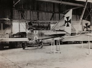 アルバム "Meine weltkriegs - Erinnerungen South-West Front (Carinthia, Italien, South Tyrol) (私の世界大戦-南西戦線の思い出（カリンシア、イタリア、トレンティーノ・アルト・アディジェ）1915/03/1931-12/11/1918 - Josef Zohles Wien ": Austrian Airline (モノクロ写真) 作： Josef Zohles
