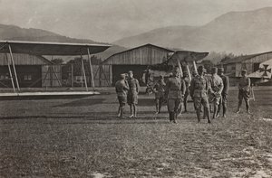 アルバム "Meine weltkriegs - Erinnerungen the South-West Front (Carinthia, Italien, South Tyrol) (私の世界大戦-南西部戦線の記憶（カリンシア、イタリア、トレンティーノ・アルト・アディジェ）31 / III / 1915-12 / XI / 1918 - Josef Zohles Wien ": 飛行場（モノクロ 作： Josef Zohles