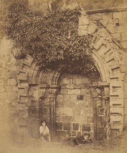 カークストール修道院。 北側の出入り口、1850 年代。 作： Joseph Cundall