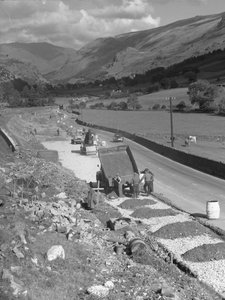 サールミア近郊の道路建設 作： Joseph Hardman