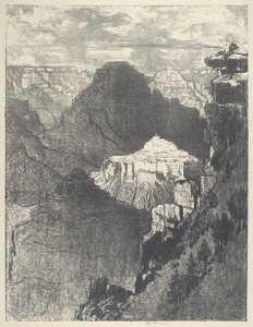 黒い山の下の都市