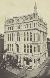 1860年代、ボストンの新メソニック・テンプル。 作： Joseph Ward