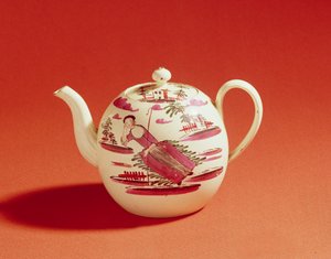 デイビッド・ローズが装飾した羊飼いのティーポット 1770年頃（クリームウェア 作： Josiah Wedgwood