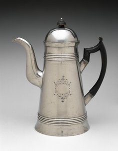 コーヒーポット、c。 1814年-1825年（ピューター、木） 作： Jr. Ebenezer Smith
