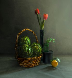  作： 