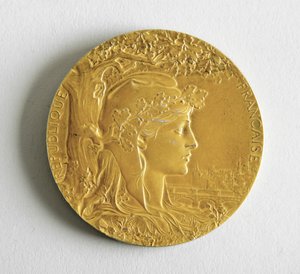 ユニバーサル国際展、パリ