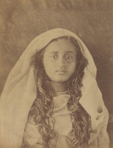 セイロンの女性、1875～79年。 作： Julia Margaret Cameron