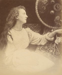 百合のエレイン - アストラットの乙女、1874年。 作： Julia Margaret Cameron