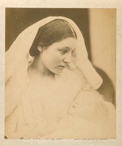 ラマドンナリポザータホープで休憩、1864年（アルブメンシルバー写真） 作： Julia Margaret Cameron