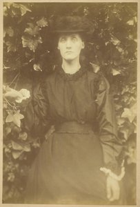 ハーバート・ダックワース夫人、1874年。 作： Julia Margaret Cameron