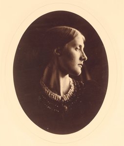 1867年4月、ハーバート・ダックワース夫人。 作： Julia Margaret Cameron