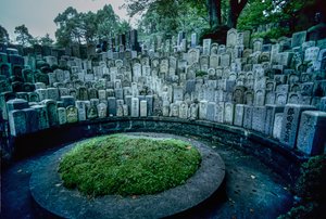 広島メモリアル墓地（写真）