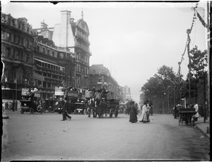 Piccadilly, City Of Westminster, Londres, 20/06/1911 (foto em preto e branco) 作： Katherine Jean Macfee