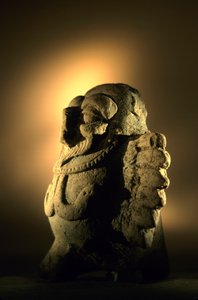工芸品、カンクエン、グアテマラ、アーサー・デマレスト、トマス・バリエントス、マヤ、宮殿、クラッシ...、2004年（写真） 作： Kenneth Garrett