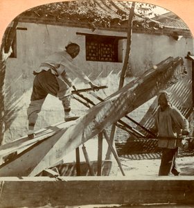 中国の製材所、北京、中国、1900年。 作： Keystone View Company