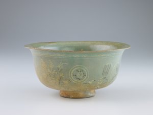 丼鉢 作： Korean School