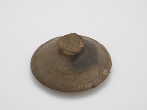 6世紀前半 蓋（無釉石器、自然灰釉の痕跡あり