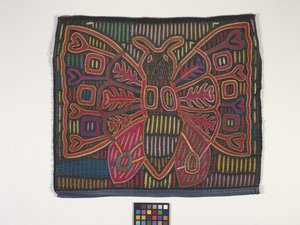 シャツパネル（モーラ）（写真） 作： Kuna Indian Culture