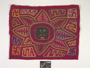 シャツパネル（モーラ）（写真） 作： Kuna Indian Culture