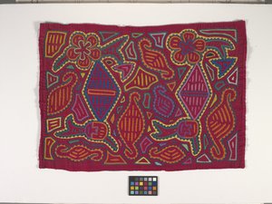 シャツパネル（モーラ）（写真） 作： Kuna Indian Culture
