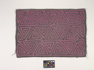 シャツパネル（モーラ）（写真） 作： Kuna Indian Culture