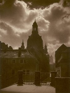 ドレスデン、フラウエン教会 (白黒写真) 作： Kurt Hielscher