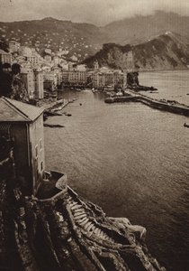イタリア: カモーリ、リビエラ (白黒写真) 作： Kurt Hielscher