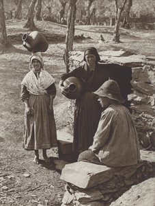 スペイン: 井戸の Hurdanos (b/w 写真) 作： Kurt Hielscher